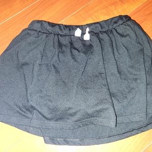 Girls black skort S 6/6x